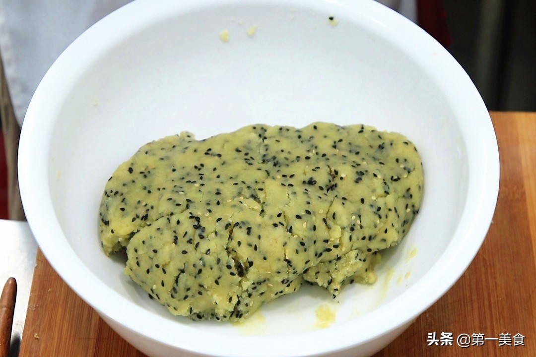 用猪油做的点心_点心猪油_猪油做点心有味腥味吗