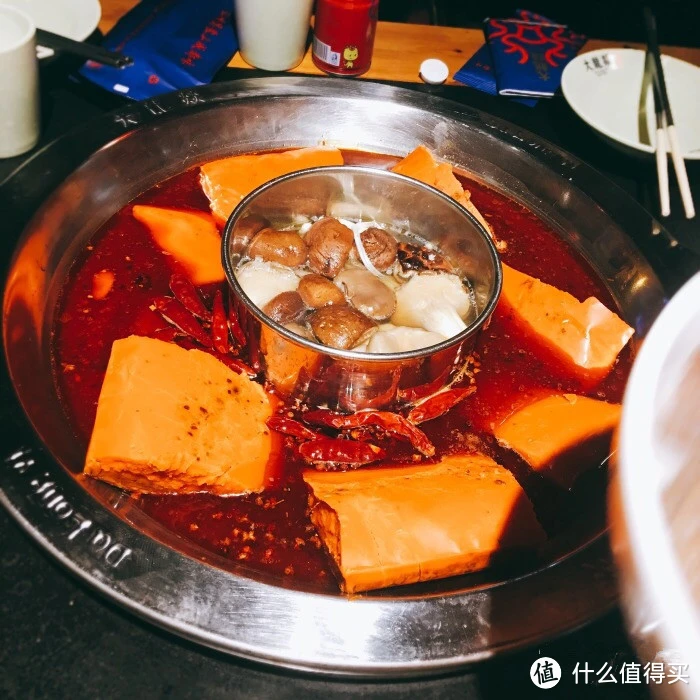想吃遍“魔都美食”又不想跑断腿，收下这篇“懒人”攻略！