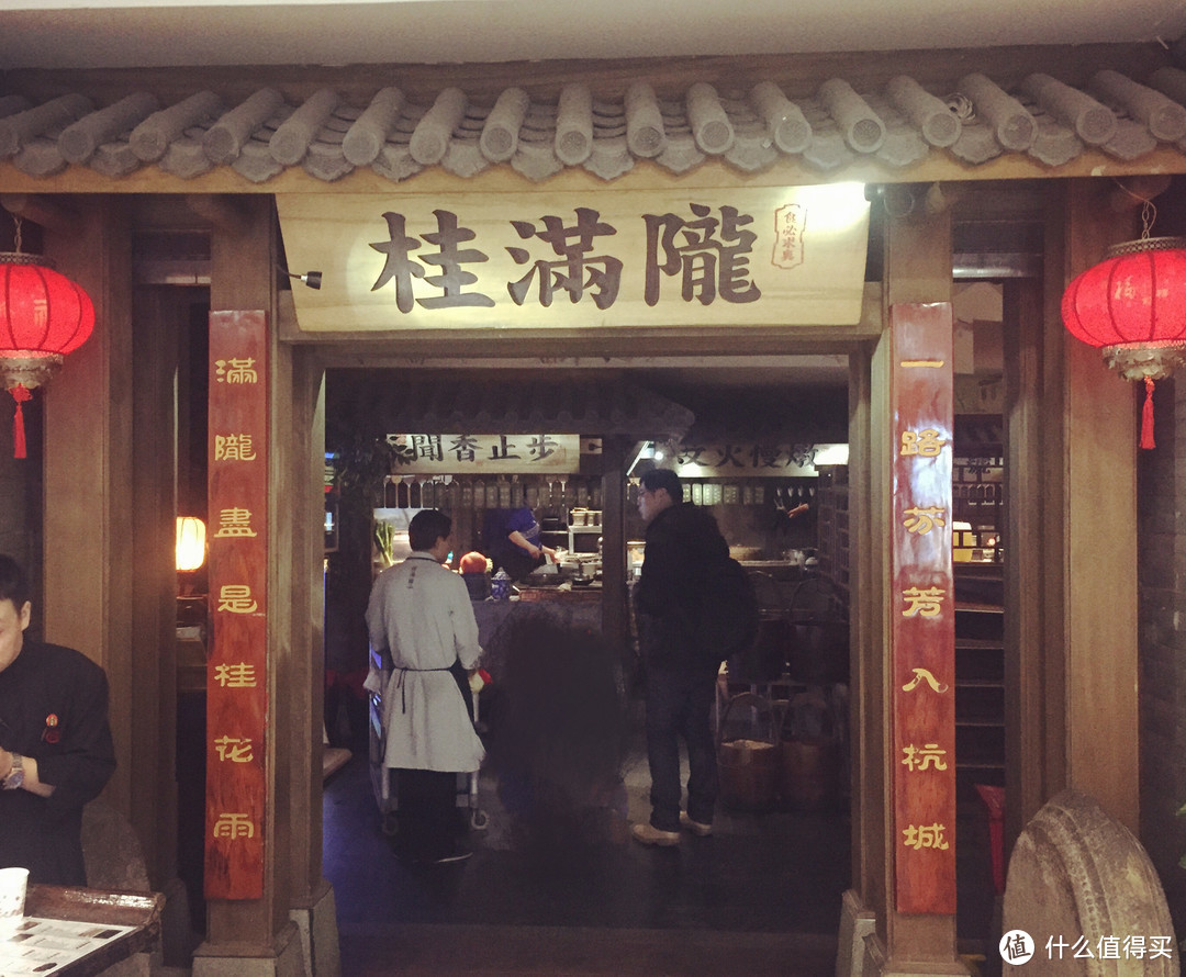想吃遍“魔都美食”又不想跑断腿，收下这篇“懒人”攻略！