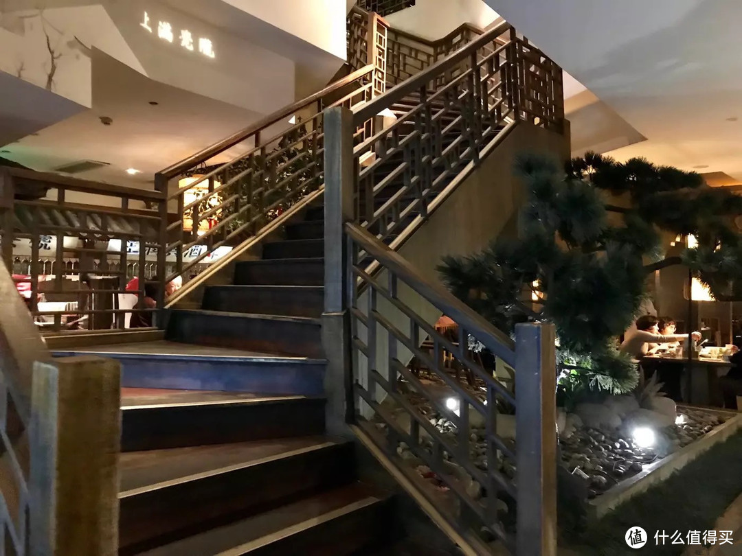 想吃遍“魔都美食”又不想跑断腿，收下这篇“懒人”攻略！